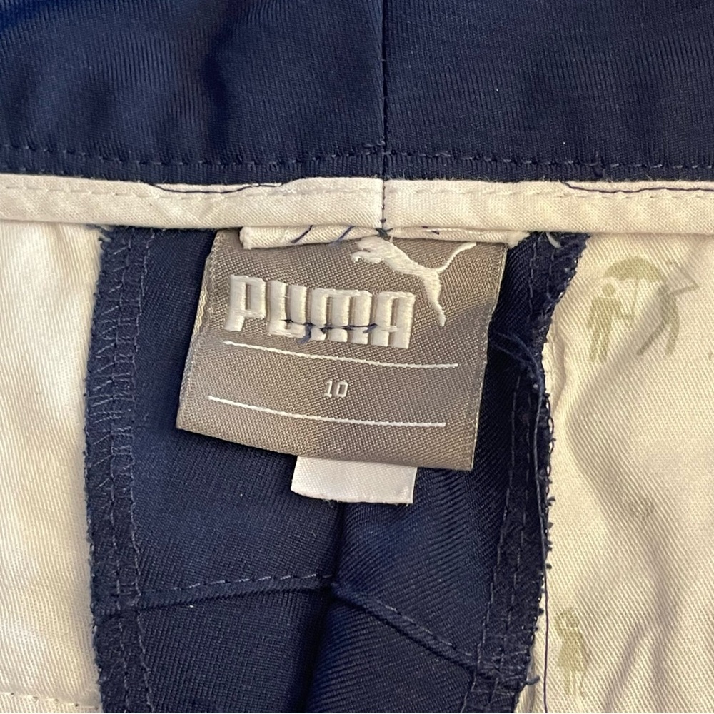 Puma Women's Deep Blue Bermuda golf shorts - Picture 7 of 9
